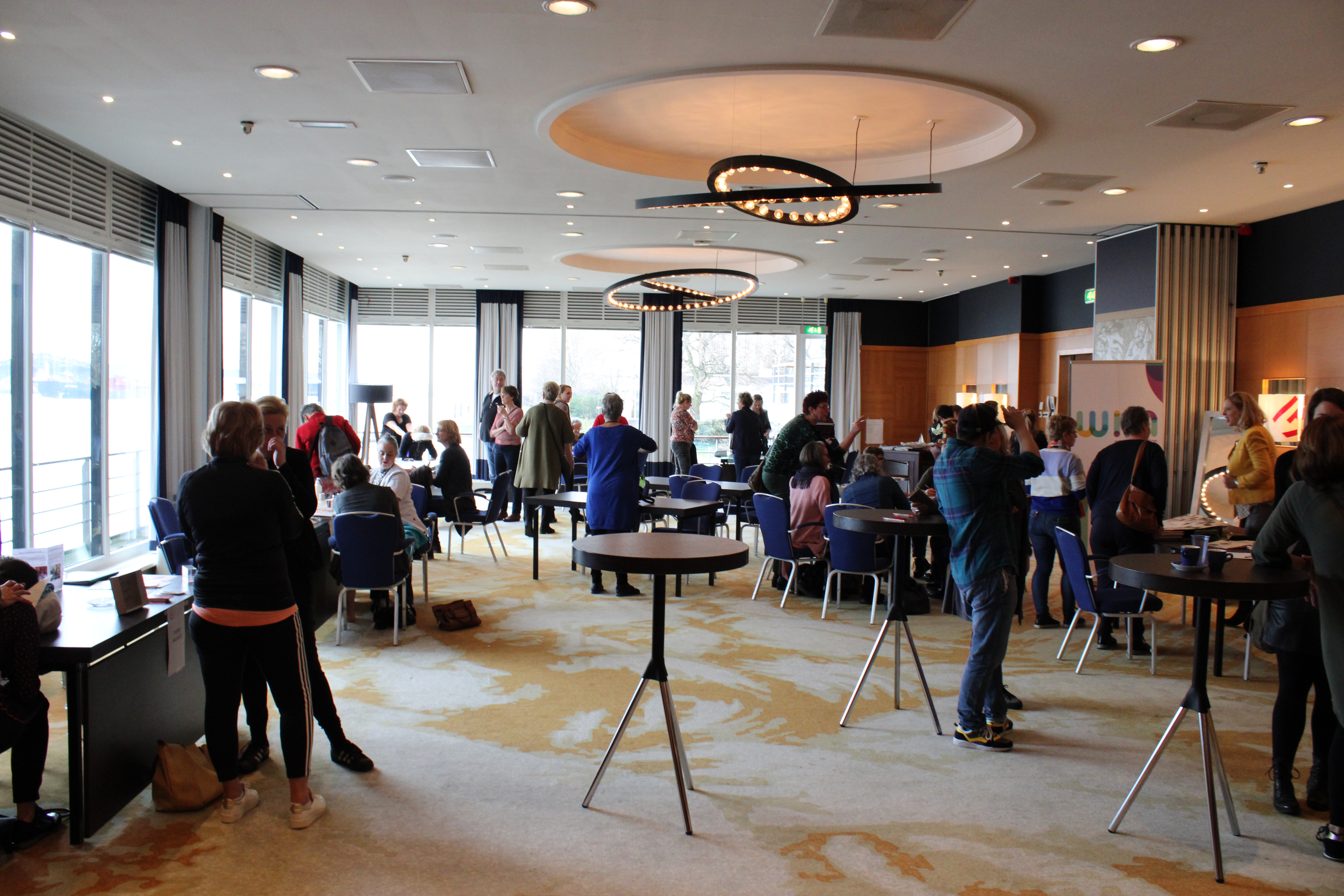 Careyn DWO-NWN verrast medewerkers met regionale verwenmiddag